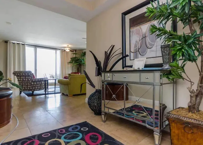 Three Bedroom Corner With Gulf View Balcony *