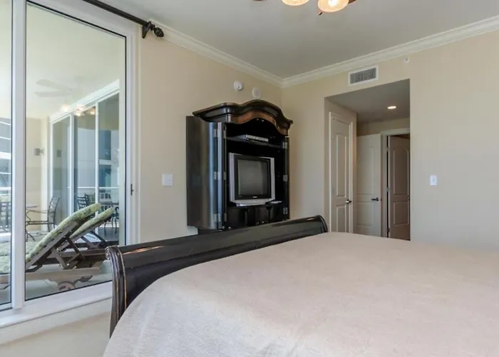 Three Bedroom Corner With Gulf View Balcony Apartment